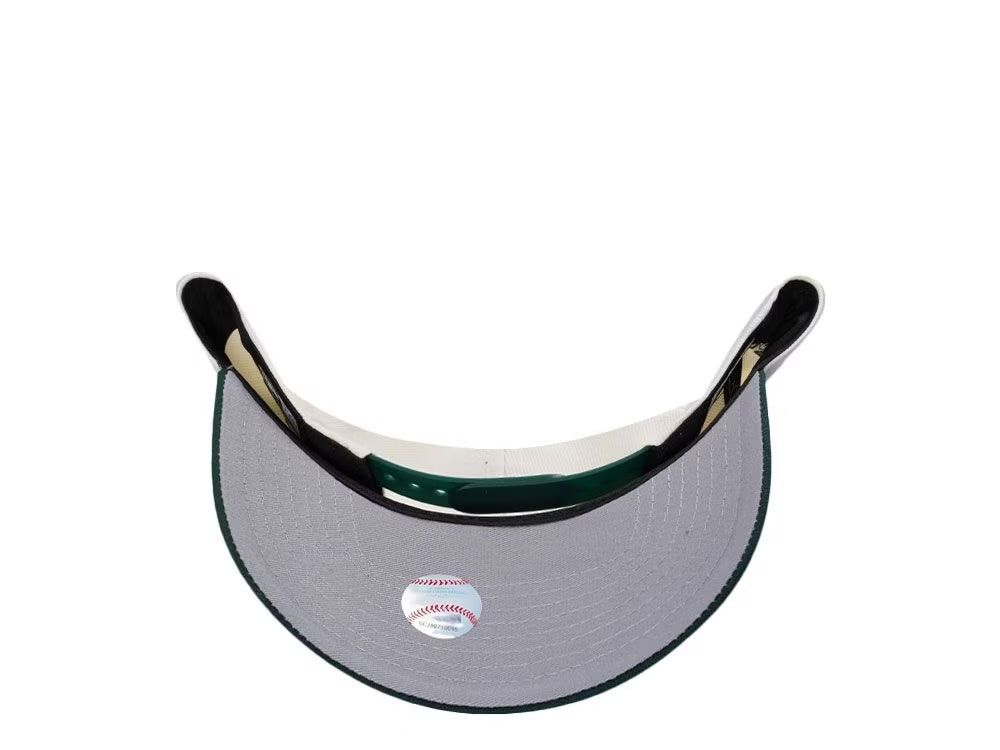 New Era Oakland Athletics World Series 1985
Chrome Two Tone Edition 9Forty A Frame Snapback
Gorra